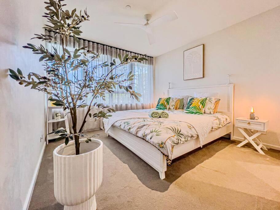 Palm Luxury Getaway Apartment *