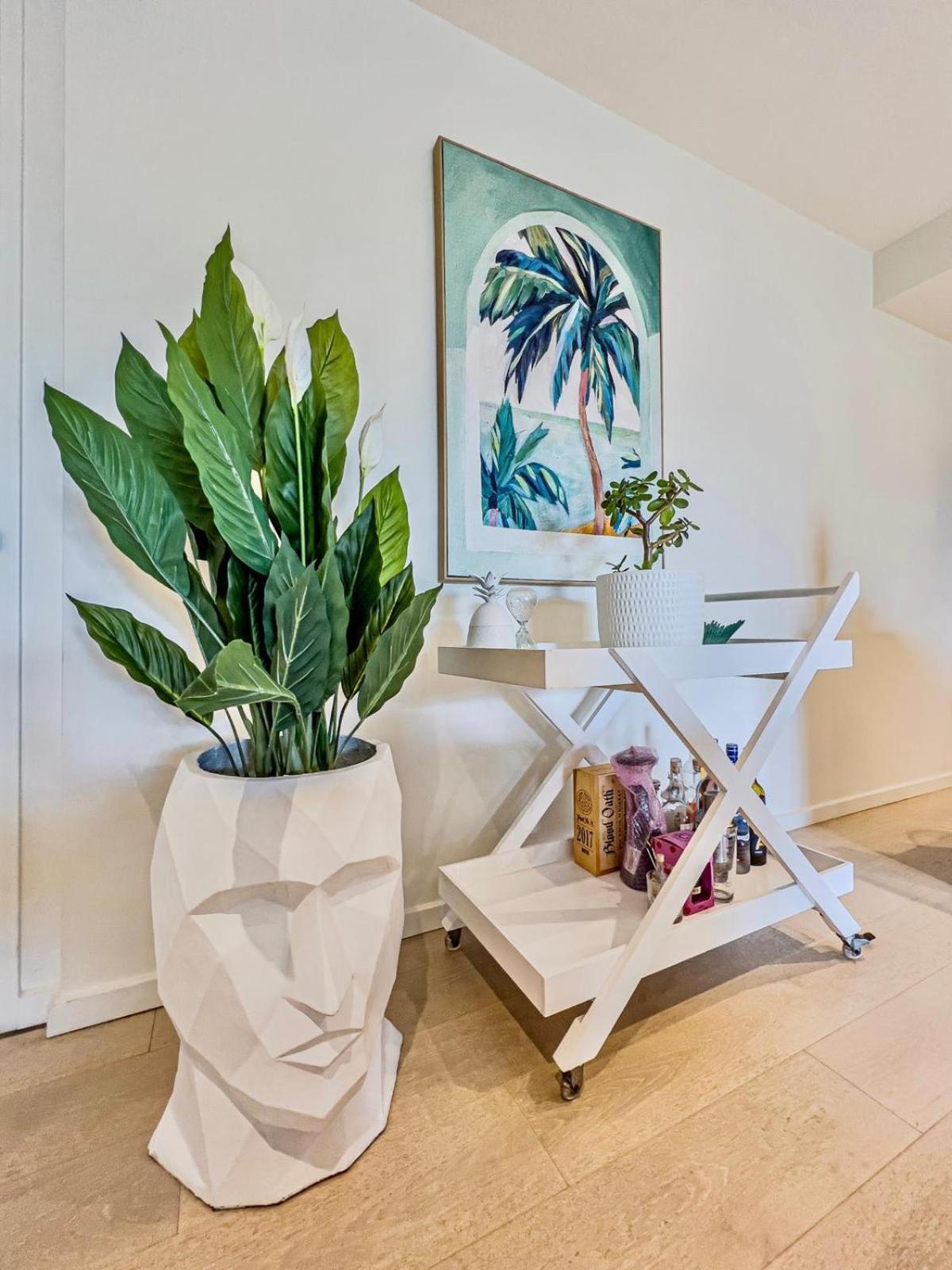 Apartment Palm Luxury Getaway